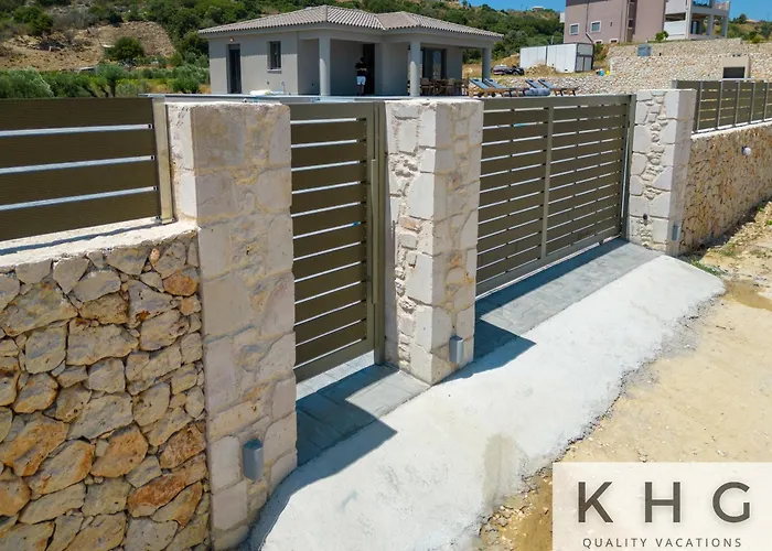 βιλα ελευθερία με ιδιωτικη πισινα 5 λεπτα απο το αργοστολι Lejlighed