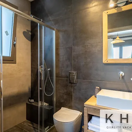 βιλα ελευθερία με ιδιωτικη πισινα 5 λεπτα απο το αργοστολι شقة أرغوستولي